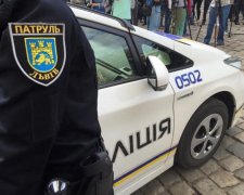 П’яний водій "похизувався" перед копами статевими органами