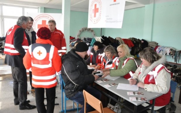 На Донбасс приехала гуманитарка Красного Креста
