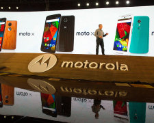 Нові деталі про складаний смартфон від Motorola злили в мережу