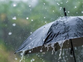 Негода в Україні: град, зливи та шквали