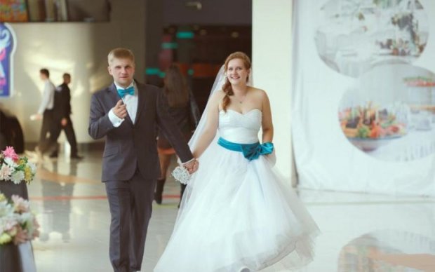 Ближе к небу: украинцы сыграли свадьбу в международном аэропорту
