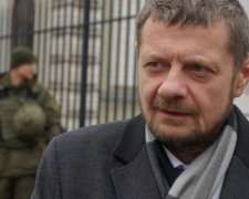 БДСМ-ігри великої політики: Ляшко публічно принизив Мосійчука, а той і радий