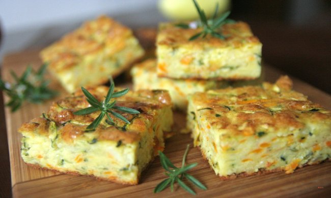 Вам точно понравится: запеканка из кабачков с фетой и чесноком