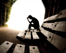 Вічні песимісти: які знаки Зодіаку не дають собі бути щасливими