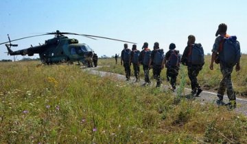 Одеські курсанти вперше десантувались на воду з вертольота (фото)