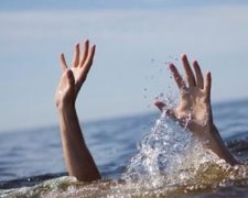 В Симферополе "утопили" иномарку (фото)