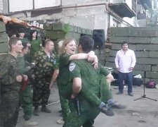 На день народження Гіві влаштував «брудні танці» з терористками (відео)