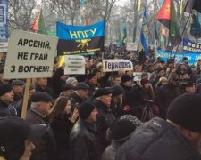 Шахтарі бунтували проти Порошенка (фото, відео)