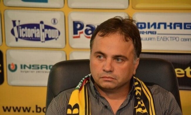 Тренер на два часа: разъяренные болгарские фанаты оставили клуб без руководства