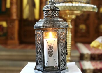 Вифлеємський вогонь миру - фото Монастир Пресвятої Трійці оо. Василіян у Кам'янці-Подільському