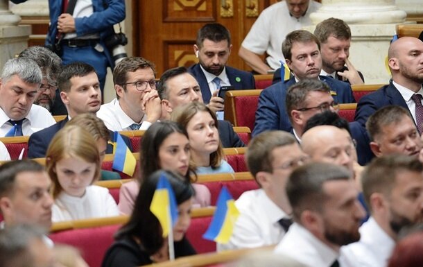 "Слуги народу" приготували податок для гігантів Facebook і YouTube: чого чекати українцям