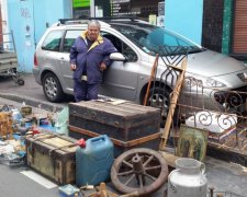 Налог на старые вещи: инструкция бизнесменам от юриста