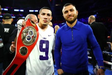 Теофимо Лопес і Василь Ломаченко, boxingscene.com