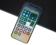 iOS 12 для iPhone официально взломали