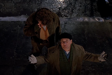 Кадр из фильма "Один дома 2"