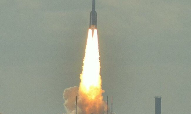 Ракета-носій Ariane-5 успішно стартувала у Гвіані