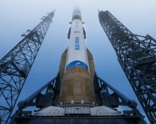 Взрыв ракеты New Glenn компании Blue Origin во время испытаний на стартовой площадке во Флориде