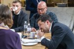 Головне за ніч: Тимошенко "на килимі" у Зеленського, розрахунок розмитнення онлайн та пророцтво мольфара про землетрус в Україні
