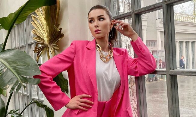 Донька онкохворої Заворотнюк Анна згадала безтурботне дитинство: "Був величезний будиночок…"