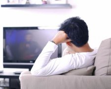 Дітей подалі від екранів: українцям покажуть "полуничку" по телевізору