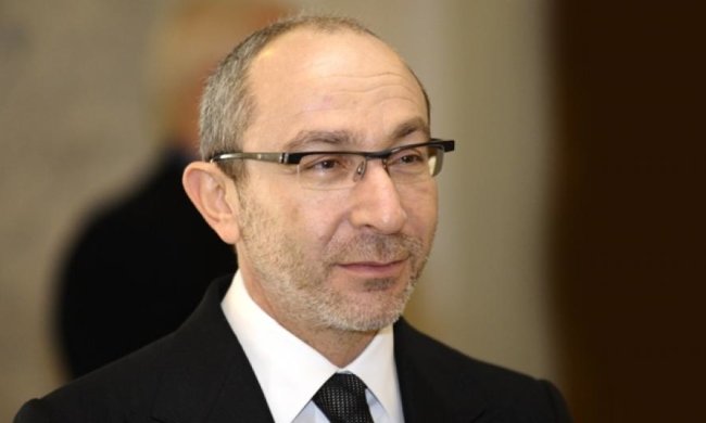 Букварей мало: Кернес попиарился на детской игре