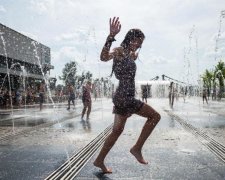 Стихія перетворила Москву на Венецію: відео
