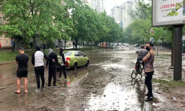 Дождь, фото: свободный источник