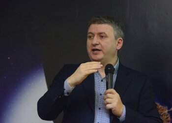 Романенко різко звернувся до Зеленського: "Вова, тебе понесло не туди, черговий казкар нам не потрібен"