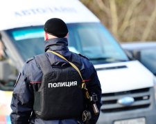 Чемодан с телом девушки нашли возле популярного ТЦ, люди в панике, копы на ушах