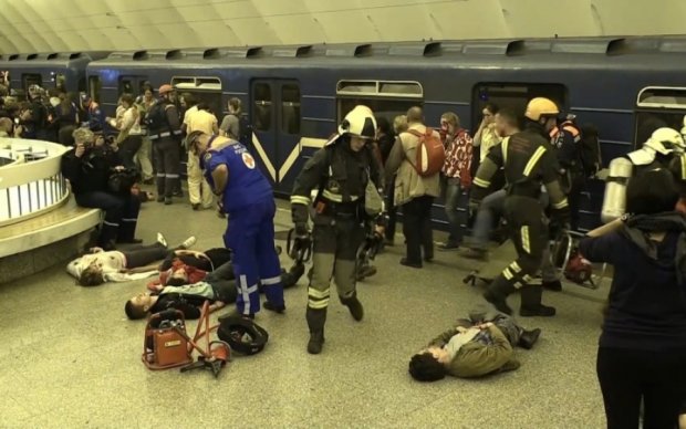 ФСБ допускает версию теракта в питерском метро