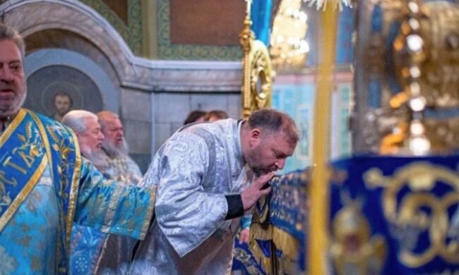 Михайло Добкін в рясі. Фото: скриншот telegram