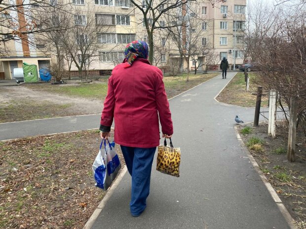 Пенсионеры, фото: Знай.ua