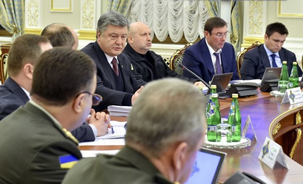 Порошенко устроит ревизию в Укроборонпроме: рассекретят все