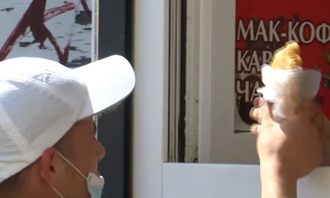 Найнебезпечніші продукти у спеку, кадр з відео