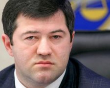 У Насірова забрали стос паспортів