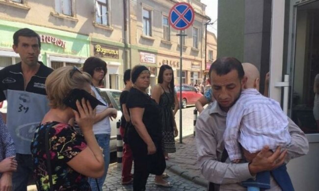 Мукачевский "отморозок" просил денег с мертвым ребенком (ФОТО)