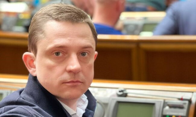 Олесь Довгий