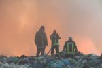Під Харковом палають тонни смердючих відходів: люди задихаються у власних домівках, - пекельні кадри