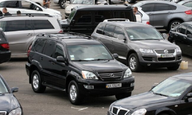 Авто, скріншот: YouTube