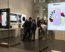 Стало известно, сколько украинцев уже приобрели одиннадцатый iPhone, цифры шокируют