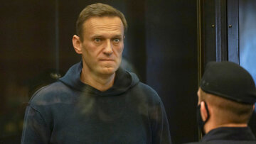 Навальний в суді, фото з вільних джерел