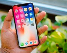 Джобс перекинувся в могилі: Apple випустить бюджетний iPhone