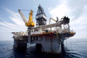 Нефть снова дорожает