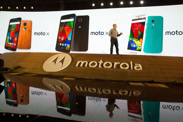 Новые детали о складном смартфоне от Motorola слили в сеть