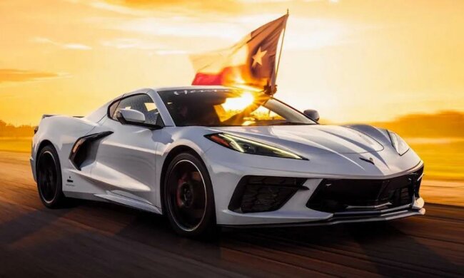 C8 Corvette, Hennesy