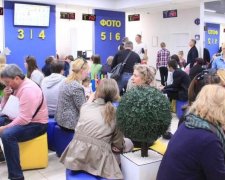 Как мед, так и ложкой: украинцы попросили сделать биометрику бесплатной