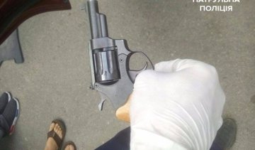 Іноземці відкрили стрілянину в Запоріжжі