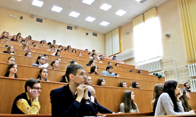 В Украине ввели минимальную стоимость обучения: каким студентам повезет больше всего