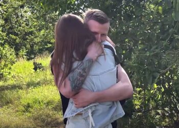 Азовец "Торк" встретился с девушкой после плена, скриншот с видео