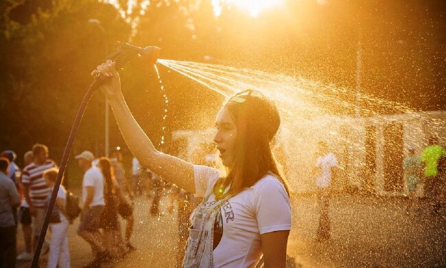 Погода на 2 вересня: літо не квапиться залишати українців, синоптик потішила прогнозом